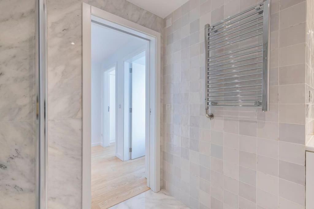 Campolide Lovely 2 Bedroom By Innkeeper Lisboa Exterior foto